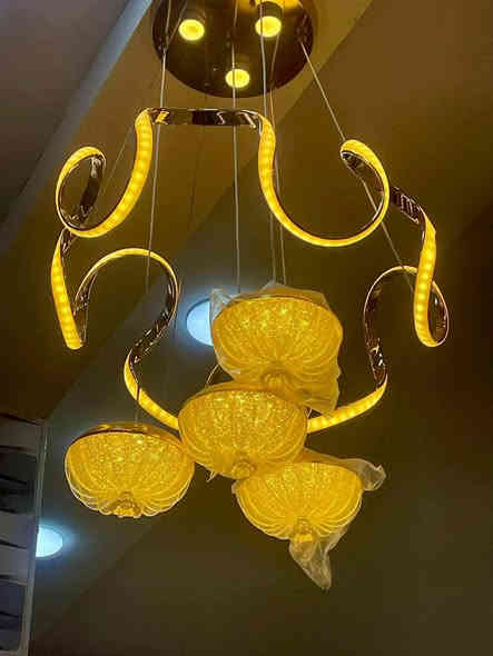 السلام عليكم ورحمة الله وبركاته

مكتب عقارات الهمام الأول مقاولات عامة بناء الدور والمحلات اشراف وتنفيذ كوادر مهنية مختصة

دار للبيع النجف حي النداء عمود 54شارع المجمعات داخل مجمع بيتي الثاني شارع الظغط العالي (سند حر مامطلوب 🏠 200 متر  على ساحه 🌴☘️ 
وشارع 15 التجاري قرب شارع 60 مقابيل مجمع الاميرات الأولى  متوفر كل الخدمات ماء 💧 وكهرباء بلباب ومدارس 🏫 ومستوصف وخطوط  مدرسية ومحلات 
البيت طابق 1️⃣ غرفتين 2 وصاله ومطبخ واستقبال وحمام داخلي وحمام خارجي + حمامات 🛁 اسويت داخل الغرف مكشوفة جبيرة وطارمه ايضاً جبيره واضحه بلصور  بناء كله طابق جمهوري اساس والسقف صب كونكريت سقوف خسف تحت إشراف مهندس البناء جديد 2025

السعر المطلوب ١٣٥ مليون مع المجال للمشتري الجاد فقط
السعر على المبادرة ١٥٠ مليون مع المجال للمشتري الجاد فقط
للتواصل الاتصال *********** واتساب *********** اتصال او مراسلة الخاص المندوبة ام محمد الكنانية
