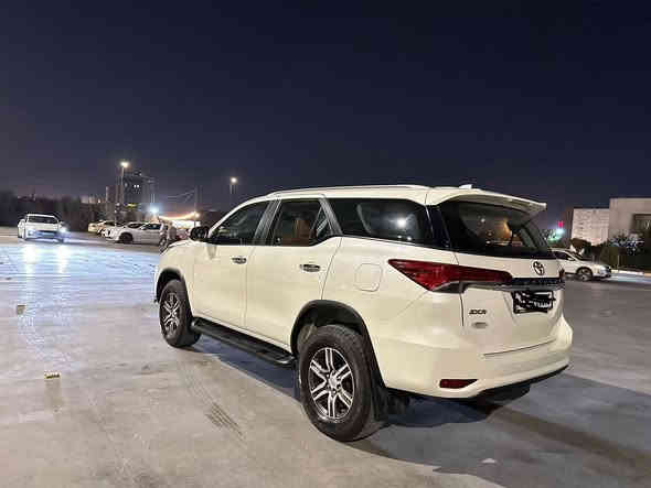 تۆیۆتا فۆرچێنەر 2018 شەریکە سەردار 
زۆر خاوێنە بستەک سبوخی هەیە 
سەنەوی ژینگەی تا ٢٠٣٠ نوێیە 
فوول مواسەفات ناو قەیسی 
دەبل ئەکسل

سعر : لە کۆمێنت داوای بکە ڕاستەوخۆ بۆت دێت 🤖 

تەعدیل سورحە 
چوار تایەی نوێ 

ژمارەی خاوەنەکەی 
***********
