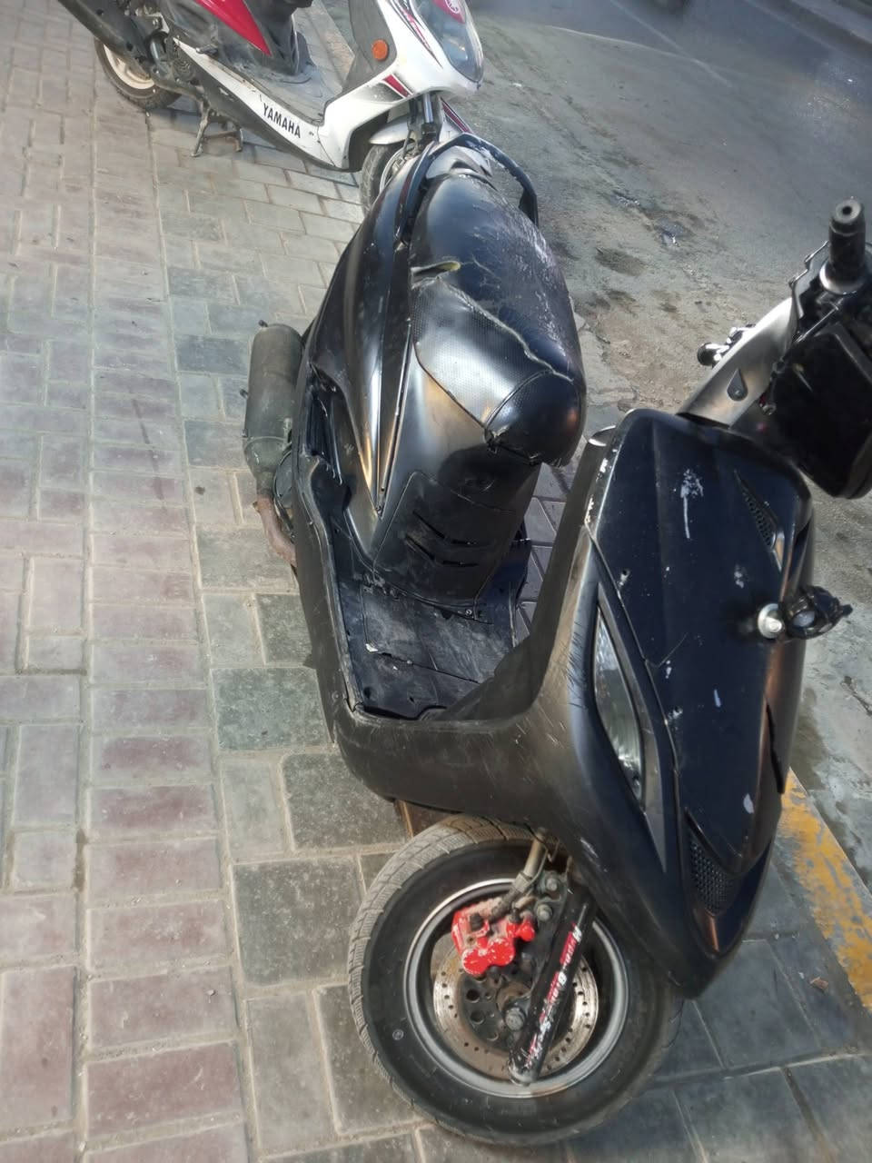 السلام عليكم دارجه ماكس 140 للبيع مجفته تخم تايرات جدد دراجه حلوه ونضيفه. توصل *********** واتساب موجود
