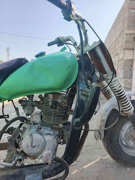 يابه سلام عليكم دراجه للبيع دايون دراجه شاصيها مكفول كفاله عامه ومكينتها ٢٢مكفوله دراجه كلك رقم شاصي بيه اتكفلك سرقه عشاير وتريد مكاتبه اسويلك دراجه مال واحد يريد يعيش بديها مضبوط دراجهجاهزه طكهندروروحوينماتريد  مكانها الحمزه الشرقي سعر ٤٢٥وبيها مجال حك جيه للسفسار***********
