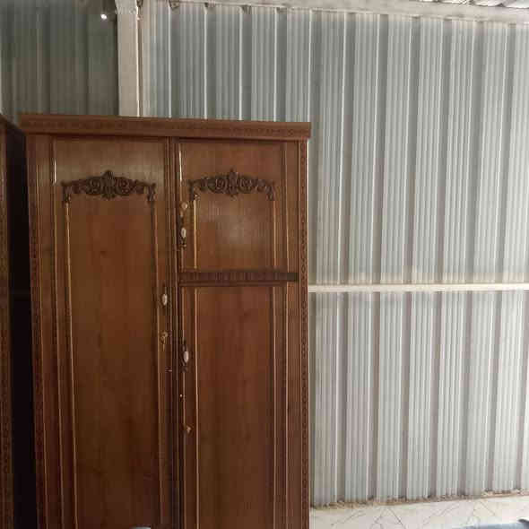 كنتور 2باب و3 جديد نجاره معرض حجي باسم الشمري العنوان بزل حلاته قرب محطة الراضي الاستفسار الاتصال ع الأرقام التالية ***********/***********
