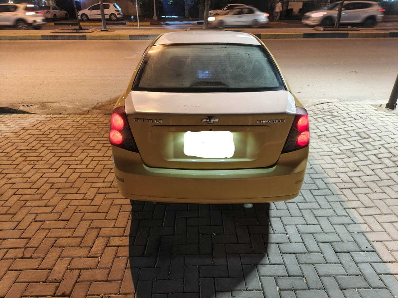 ‏اوبترا 2012 شركة العامة جاهزه من كلشي تدفئه تبريد  صدر درايم شفتات دبلات طبلات مشط ستيرن افلنحات دسعات دوشمه اذاين محرك دجة كير عبوة بانزين تخم تاير تخم واير ابلكات دوشمه ارضيه جلد شاشه كامره دواره السياره متعوب عليها امعمرها ابلادي مو تجاري صورة الغراض ويه الصور 
‏السنويه انكليزي السعر ٦٩  بيها مجال حك الجيه للشراي 
‏*********** مكان السياره كاظمية
