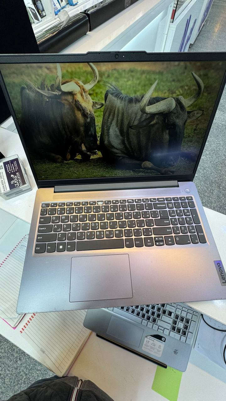 اسم الابتوب : Lenovo SLIM 3
جيل 13th - معالج Intel Core I7 💻
ذاكره 512GB / رام 16GB 🗂️
حجم الشاشه 15.6 الوان كلش حلوه
كيبورد : عربي - انكليزي 📍
ملحقات - شاحن اصلي فقط 💻
-
المميزات :

ممتاز لأصحاب العمل الي عملهم ايكسل وبرامج الايكسل الثانيه 📌

طلاب الجامعه والدراسه يوتيوب كتابه ملفات كلش ممتاز هم 📍
-
العيوب - شخوط بسيطه
كسر بسيط مواضح وممبين ابد

السعر 650,000 دينار عراقي بيه مجال
رقم التواصل ***********
عنوان : بصره الجزائر مجاور جامع الكويتي
