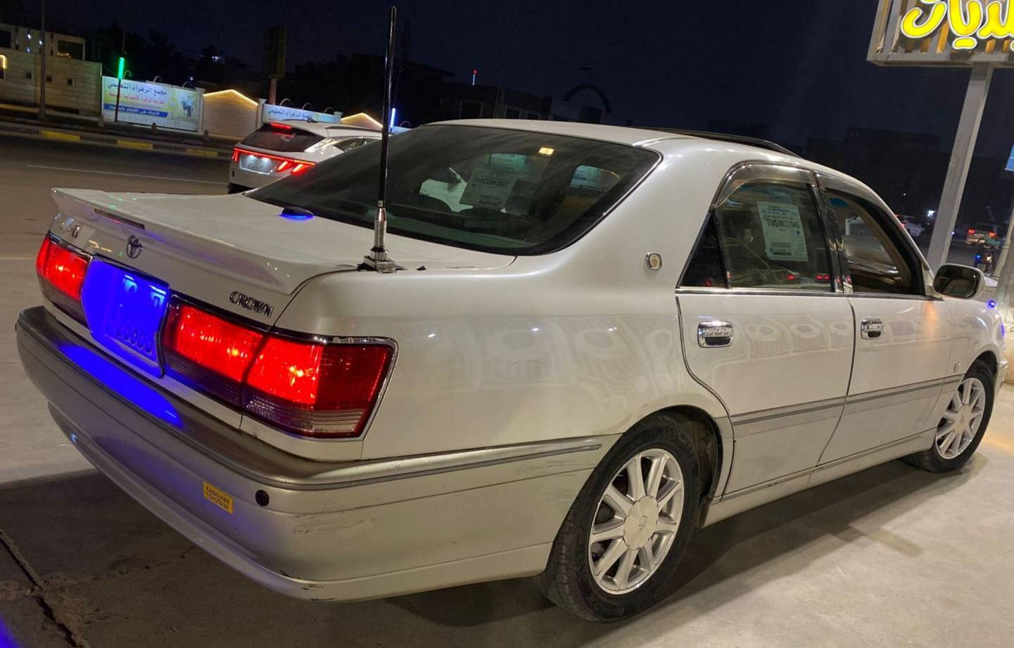 سلام عليكم ملكه كراون تسجيل جديد تحويل مباشر رقم انكليزي للبيع او مراوس بيها جملغ ايمن تبديل
فول موصفات 1/1
4دكم اصل 
تبريد قطعتين امامي وخلفي
ثلاجه خلفيه + 
 رادار امامي
 تحكم استيرن
مكينه ديفور الجبيره 
شاصي 75
برده خلفيه 
اربع كشنات كهربائيه 
مري اشاير +شفط
ستيرن كهربائي
كروز مثبت سرعه
مشغل اقراص 
شاشه كرستال ترحيب
لايت امامي وخلفي كرستال 
ويل نجمه
وبعد بيه هواي موصفات 
مكاني بغداد 
ل اتصال  
***********
اخوان مكلف
 بلنشر اتصلو على رقم
