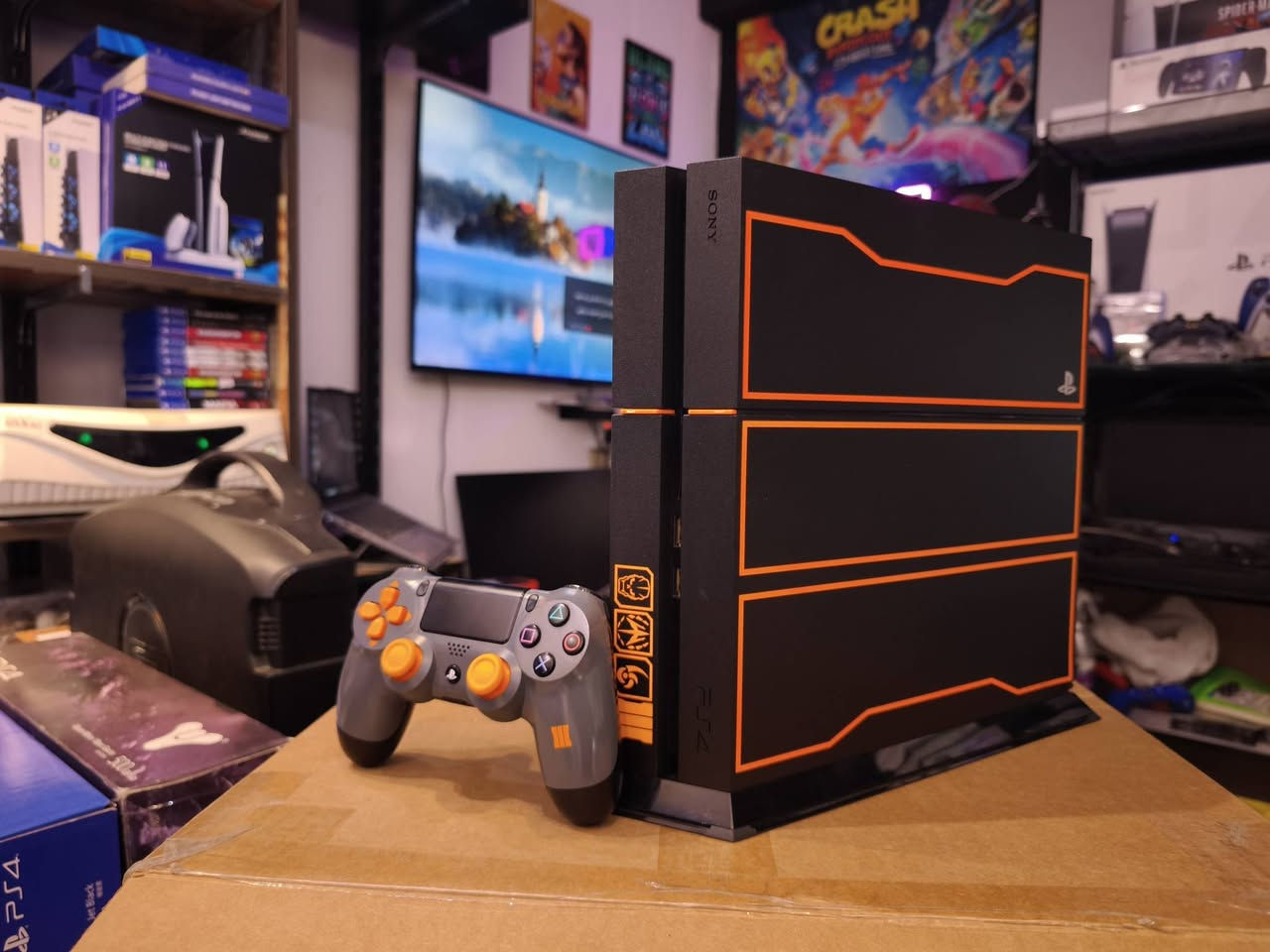 PS4 FAT USED 1TB UPDATE 9.00
LIMITED EDITION BUNDLE COD BLACK OPS3 
🔥🔥🔥🔥🔥🔥🔥🔥🔥🔥🔥🔥🔥🔥🔥
بلي4 فات بالة مستخدم جوستك اصلي كامل الملحقات مع ستاند أصلي شركة سوني نسخة خاصة نظافة فوول تحديث 9.00 معدل هارد تيرا .
السعر 300.000 ألف 💵💵💵
للطلب والاستفسار الاتصال بالارقام التالية:-
***********/واتساب ☎️
***********/واتساب ☎️
او مراجعة مكتبنا الكائن في 
📍بغداد حي القاهرة نهاية شارع الدلفية او المعلمين قرب كرار فون للاتصالات📍 .

🚖متوفر خدمة توصيل بغداد وجميع المحافظات🚖.
