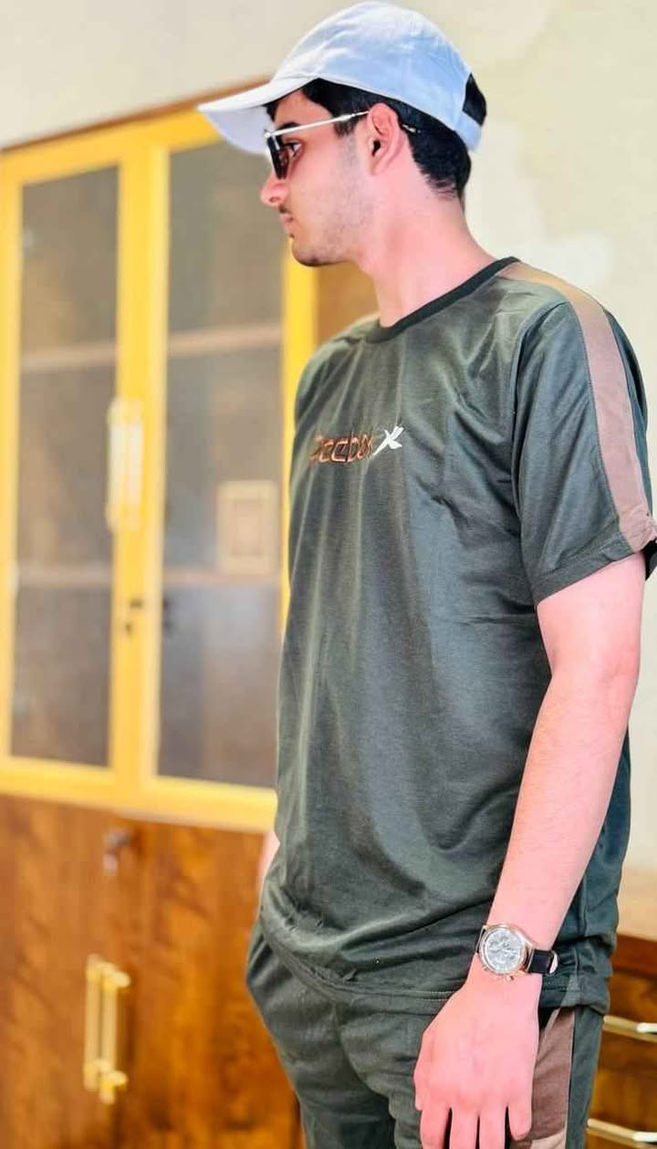 جديدنا تراك صيفي ❤️🖤

تراك شبابي صيفي بستايل سبورت خامة قطن فانيلة بارد 🖤

القياسات : L / XL / XXL / XXXL / ‼️ هذا الموديل شبابي يلبس أكبر قياس وزن 80 كيلو✔️
 
🚘يوجد خدمة توصيل لجميع محافظات العراق ٤ الاف🚘 بغداد, العراق


**إذا كنت صاحب هذا الإعلان وتريد حذفه لأي سبب، رجاءا أرسل رسالة إلى الدعم الفني**