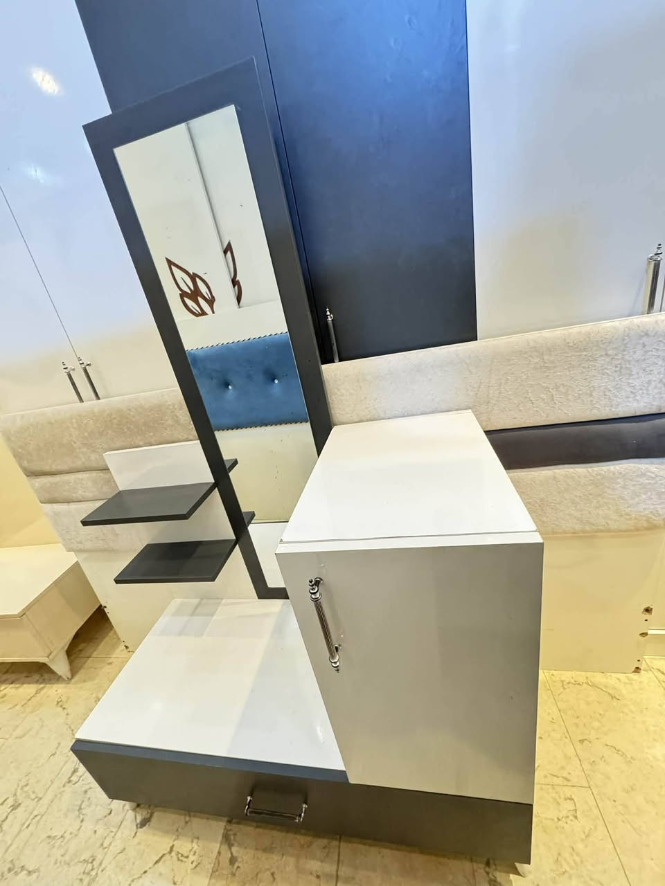 غرفه تركي 5قطع نظافه 100%سعر 410 مكان نجف


**إذا كنت صاحب هذا الإعلان وتريد حذفه لأي سبب، رجاءا أرسل رسالة إلى الدعم الفني**