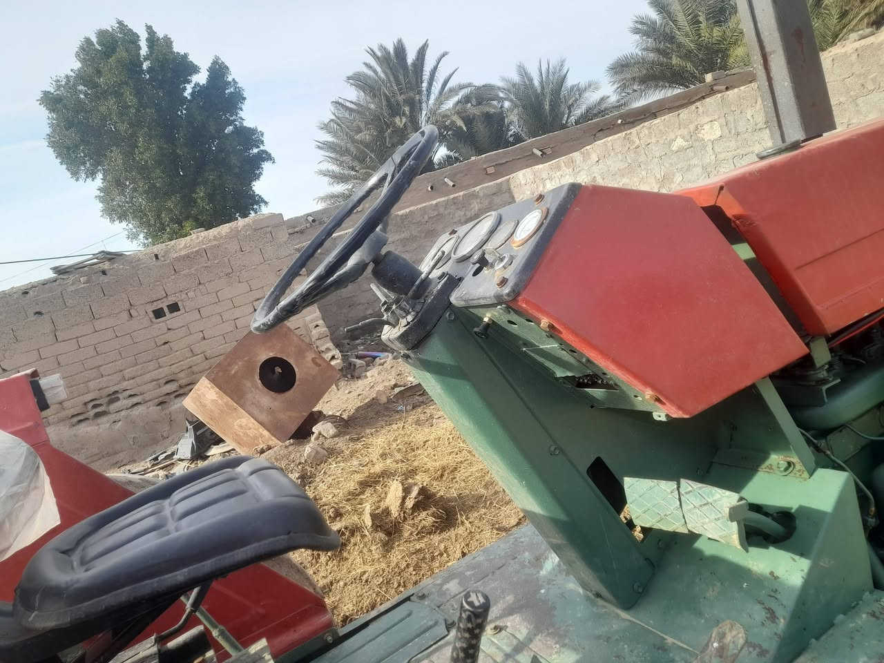 عنتر حجم ٨٠ بدون رقم  للبيع السعر ٤٢٥٠٠٠٠اربعه وربع وبيها مجال  العنوان واسط للاستفسار***********
