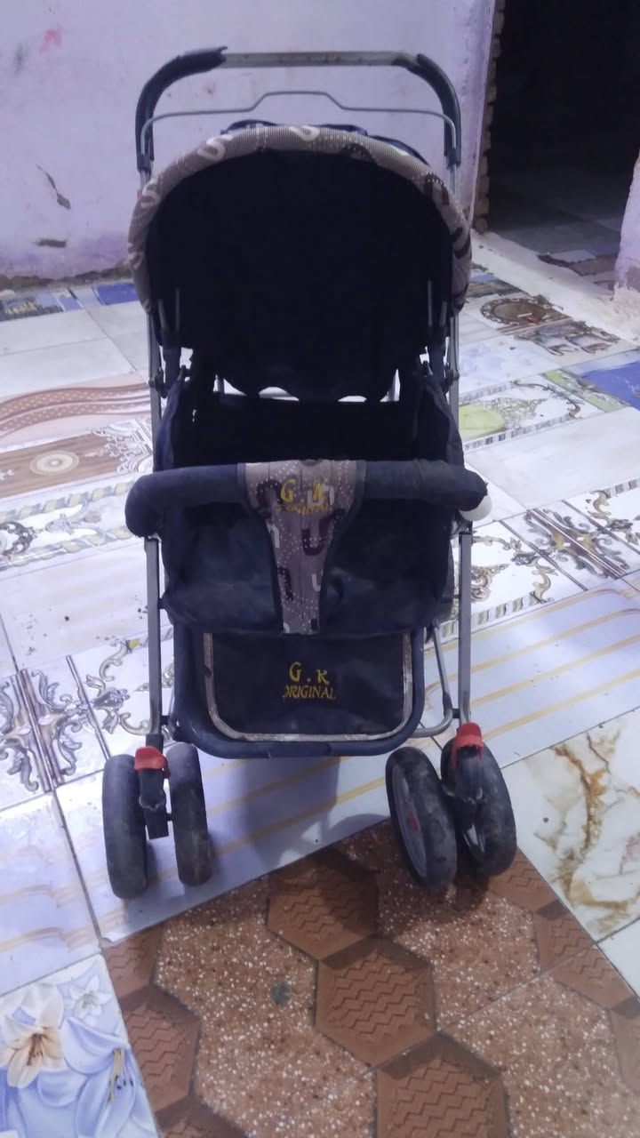 عربانه طفل مستعمل البيع السعر 30
***********
