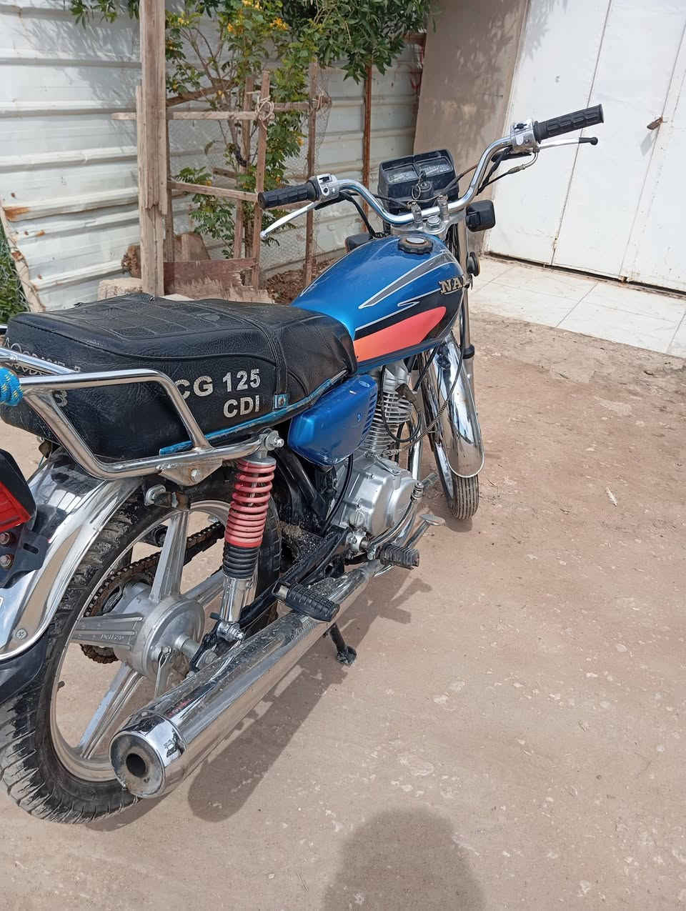 دراجه اربعه كير ارشا
اوراق سكنر  موديل 2021
دراجه نضافه حلوه
سعرهه 500بيهه مجال 
العنوان /كربلاء/الحر السواده الثانيه 
رقم تلفون ***********
