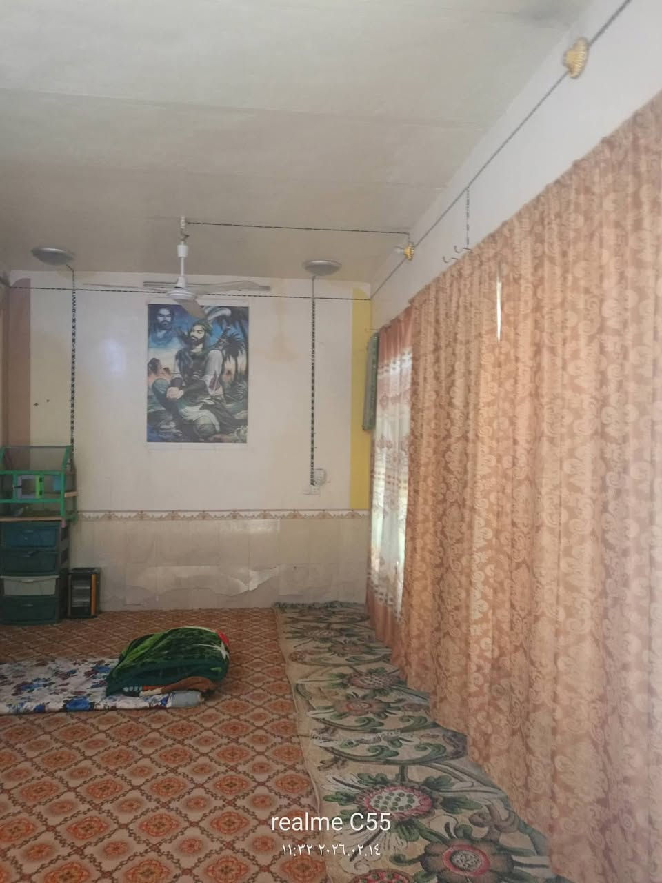 ياالله يازراق بيت للبيع المساحة الكليه 300 متر على ساحه حي  الامام  منطقة خويلد يتكون من استقبال وغرقيتين ومطبخ وصحيات خارجية وحديقة كافة الخدمات موجوده ماء كهرباء  تبليط ارصفه مجاري مدارس جامع  الأرض ماليه ومشموله بالتطويب البيوت كلها مرقمه وبي وصل من البلديه قريب على الامام الحمزه  للاسفسار ومعرفة التفاصيل والسعر  مراسلة الصفحة أو الاتصال الأرقام  ***********
