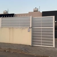 بيت 200 متر للبيع مجمع السلطان سند حر  07816488200