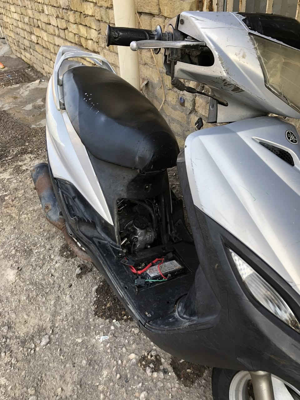 السلام عليكم دراجه ماكس 140 شغاله وحلوه بيها نواقص سعرها 225 وبيها مجال مكاني شارع فلسطين رقمي *********** متواجد واتس
