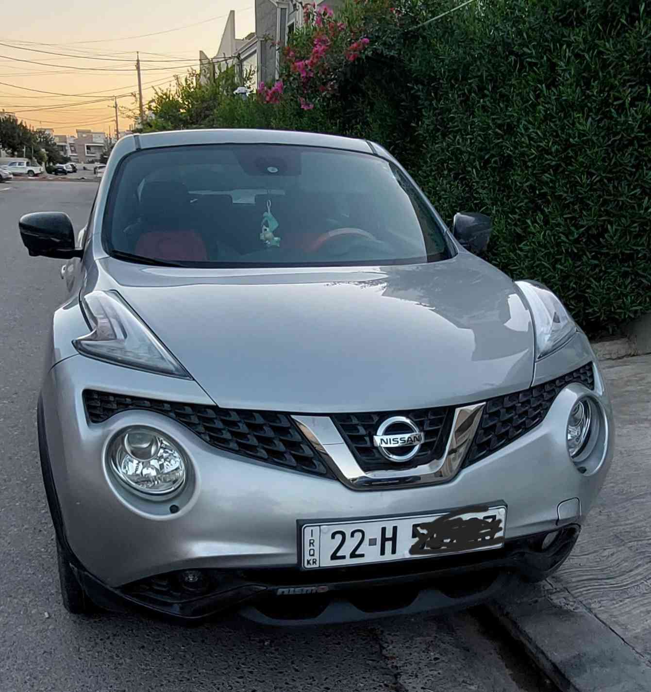 نیسان جوک ٢٠١٨  خەلیجی ١٢٥ هەزار كم رۆشتووە. فول فول مواصفات پێنج کامیرە ٣٦٠ پلە، بەصمە، رادار خەتی جادە، کوشین جلد هیتەر، پانۆراما، ویل رەش کرۆم بلادی، ئاوێنە کارەبا، جام ئۆتۆ، بێ تۆربۆ سێ مۆدی لێخورین، سەیارەکە خاوێنە تەنها یەک دەرکەی سەکنی سوبغە بێ ناوگرتن. رەقەم وسەنەوی نوێیە بەناوی خۆمە. 

نيسان جوك خليجي ٢٠١٨ فول فول مواصفات، ماشي ١٢٥ الف كم. كاميرات ٣٦٠ درجة، بصمة، بانؤراما، رادار كوشن جلد هيتر، ويل بلادي، ثلاث اوضاع قيادة، السيارة نظيفه باستثناء باب واحد السكن صبغ بدون ای تاثير داخلي. الرقم و السنوي جديدة باسمي. أربيل, العراق


**إذا كنت صاحب هذا الإعلان وتريد حذفه لأي سبب، رجاءا أرسل رسالة إلى الدعم الفني**