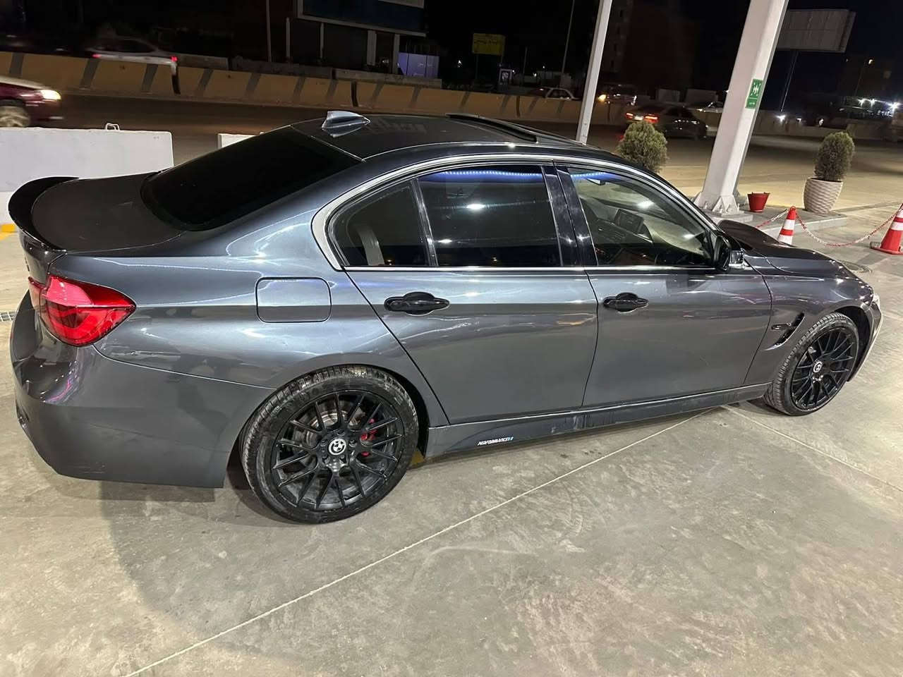 Sold
Bmw f30 320i 
Model 2015
Luxury 
135.000km dn service 
Fabrica 
2000cc twin turbo 
كيت ام سبورت 
جنوط ام سبورت 
فيها بعض المرمات للتجميل في الجانبين 
البيع كاش ومتاح تقسيط بصوره البطاقه 
من المالك 
رخصه سنه مرور الشروق 
معاينه مدينتي 
للاستفسار والتواصل 
01122384420 القاهرة, مصر


**إذا كنت صاحب هذا الإعلان وتريد حذفه لأي سبب، رجاءا أرسل رسالة إلى الدعم الفني**