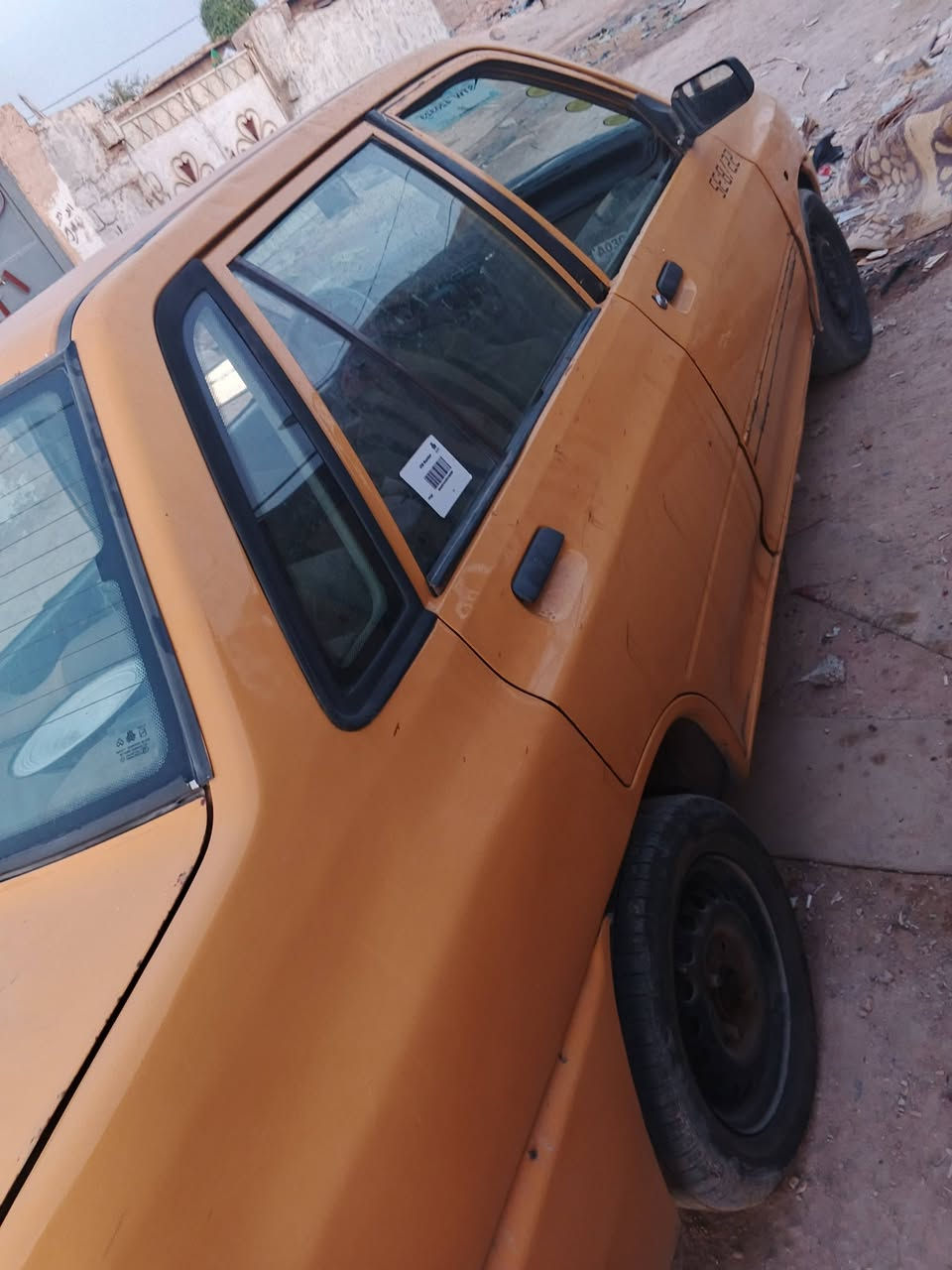 سايبه جاهزه من كلشي موديل ١٠ سنويه ٢٨ رقم بغداد موصل راعيه هيه مصفره سعر ١٢ وبيه مجال *********** مكان كربلاء
