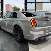 كرايسلر ٣٠٠ اس • ٢٠٢٢ • ٧٠ الف