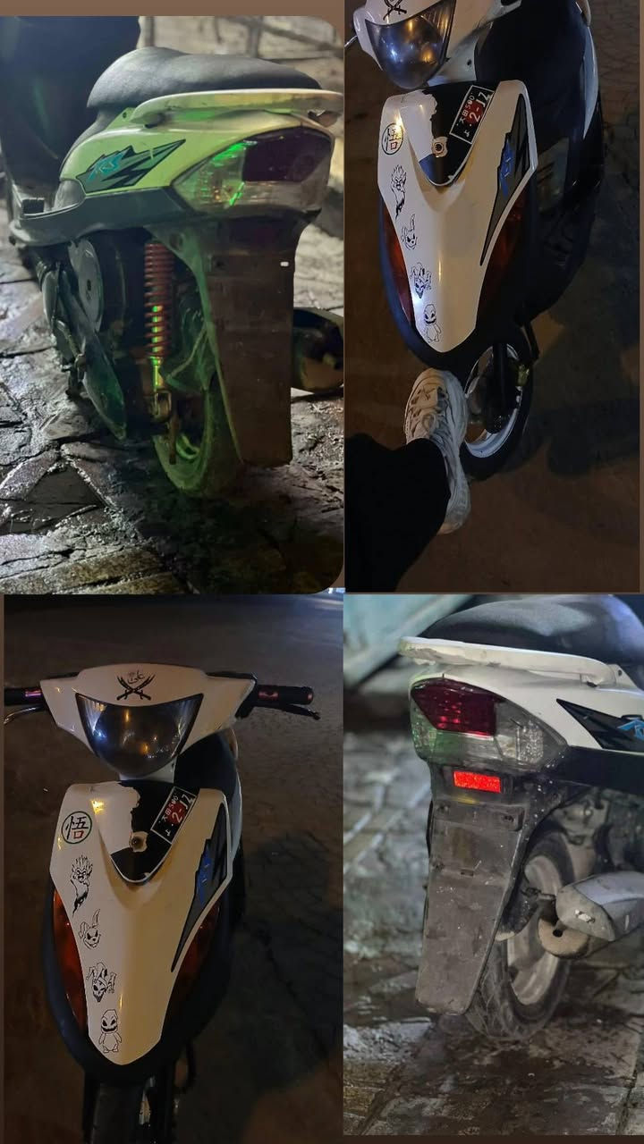 السلام عليكم ماكس عدله للبيع دراجه مختمه من كفرات من مكينه  وفول سواد  كهربائيات كلها كامله
   دراجه  شوكت  متشغل هندر واحد تشتغل  شلعه ومعدل  فول دراجه مكفوله كلش نظيفه  مكاني بغداد لتواصل ***********
