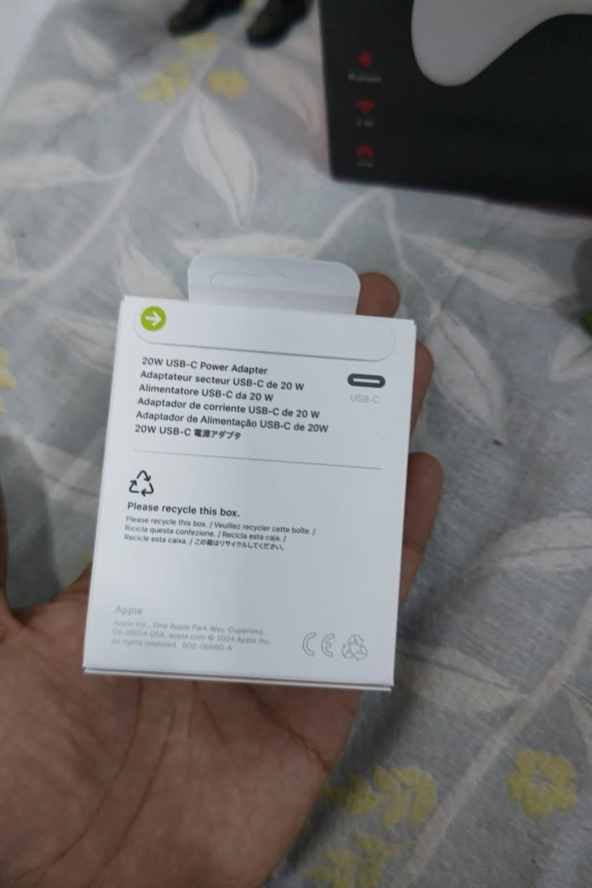 راس شاحن ابل تايبسي اصلي ونمبر سيريس عليه اصلي ب5 متوفر توصيل


**إذا كنت صاحب هذا الإعلان وتريد حذفه لأي سبب، رجاءا أرسل رسالة إلى الدعم الفني**