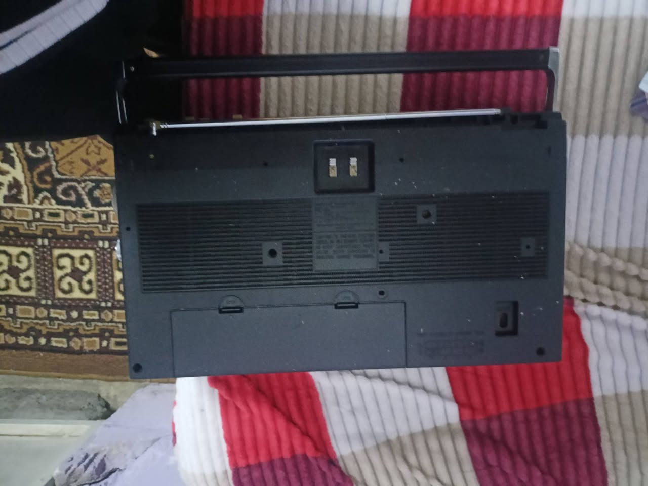 السلام عليكم راديو ومسجل ناشيونال باناسونيك نظيف كلو شغال راديو اربع موجات واواكس صوت ونقاوه للاستفسار ***********
