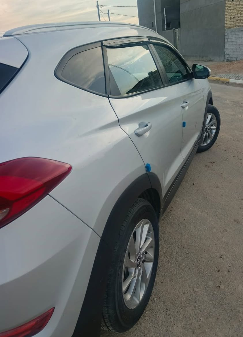 السلام عليكم توسان موديل 2016
وارد امريكي محرك 2000
ضرره جاملغ مفتوح ومرجع بدون ايرباك
تخم تاير جديد تبريد شغال حداديه نضيفه رقم قادسية بسمي مكاني بالديوانيه السعر 145  ***********
