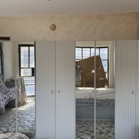 غرفه نوم جديده مامستعمله  لون رصاصي للبيع هي والملحقات مكاني بغداد وهذ...