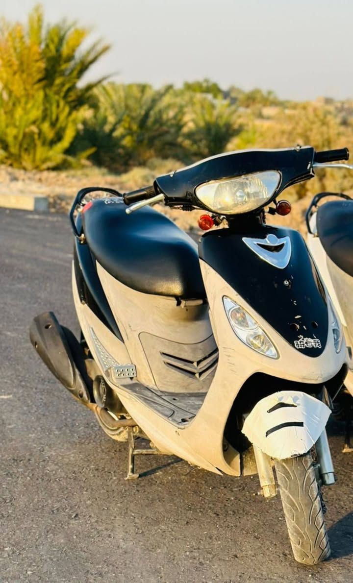 سلام عليكم دراجه ماكس منغولي له بيع مكفوله من كلشي دراجه كهربائيت كله شغاله نكرت سلف مديل 2006 مكان السماوه الوركاء رقم *********** متواجد ع خاص
