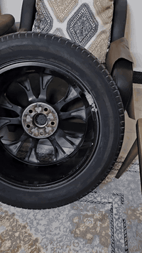 من رخصت الادمن ويل دورنكو حجم 265/50/20 مع تايرات برجستون نضيف
السعر 800$ 
العنوان ديالى خانقين و اكو توصيل


**إذا كنت صاحب هذا الإعلان وتريد حذفه لأي سبب، رجاءا أرسل رسالة إلى الدعم الفني**