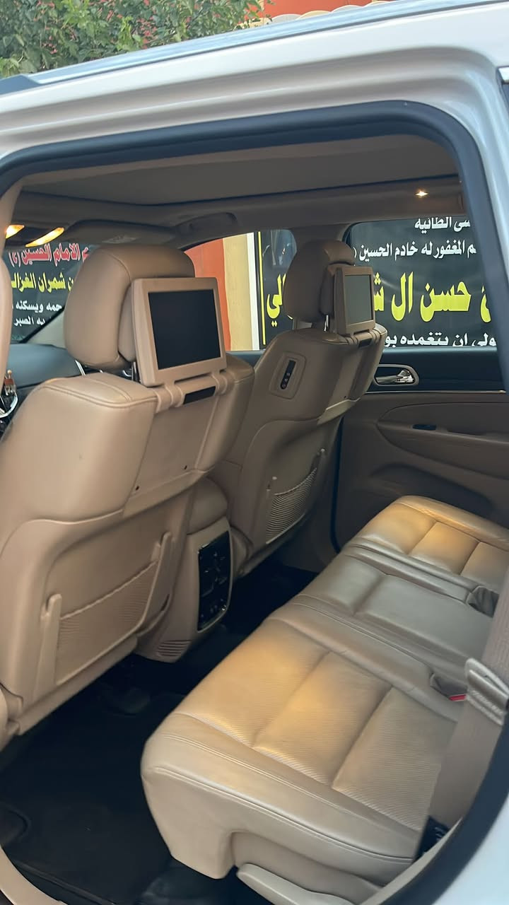 للبيع جيب كراند شيروكي لمتد بلاص

خليجي موديل 2020 

وكالة ليث العبيدي 

* شاشة كبيرة  8.4 انج .

* كامرة خلفية .

* رادار امامي .

* نقطة عمياء .

* داخل جلد بيجي  .

* دفع رباعي 4X4 .

* المقاعد الامامية كهرباء .

* ذاكرة لحفظ وضعيات الجلوس .

* المقاعد الامامية تدفئة + تبريد .

* تدفئة ستيرن .

* تدفئة المقاعد الخلفية .

* ويل قياس 20 انج .

* سقف بانوراما.

* نضام الملاحة (GPS) .

* نضام خاص للطرق الوعرة .

* مصابيح امامية زنون .

* نظام تشغيل واطفاء المحرك اوتماتيكي للتوفير من صرف *الوقود ( Auto Start ) .

* بروجكتر امامي زنون .

* تشغيل عن بعد .

*صندوق كهربائي .

* حساسات امامية .

* حساسات خلفية .

* بخار ماء لتنضيف المصابيح الامامية . 

* مرايا بخاصية للتعتيم الذاتي  

. هيتر بالمري 

مري قلابه 

لايت عالي ناصي زنون بلادي

* نضام Carplay .

* نضام ECO لتقليل صرف البنزين .

* نضام SPORT .

* نضام Cruise لتثبيت السرعة .

* شفتات ستيرن .

*  كشافات ضباب خلفية . 

* نضام SNOW .

* نضام SAND .

* نضام RCCK .

* السيارة ماشية 100000 كم 

وبعد بيها مواصفات هواي 

مكان السيارة - بغداد الكرخ الحريه

السعر285

للاستفسار***********
