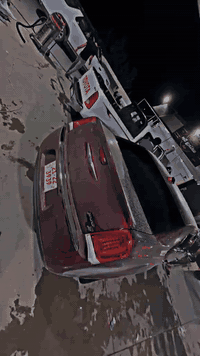 بڕاوە بڕاوە پیشەوە
ئۆباما کلیزلەر 
مۆدیل ٢٠١٩
قەپات مواسەفات فول فول
پانۆراما 
پیش و پشتی کەپسە
گیڕ فۆلیۆم
جڵد و سارد و هیتەر
گیڕ و مەکینەی بەشەرت
تازە سیرڤز کراوە هەموو گیانی 
ڕۆن و هایدرۆلیکی تازە گۆڕاوە 
٤ تایەو ویلی لۆکی لە ژیرە 
سەیارەکە زۆر جایزەو ماڵی دۆستە
گۆڕینەوەش ئەکەم بە سەیارەی بەرز
شوین سلیمانی 
نرخ (٩٣) گەڵاو مەجال 
***********
