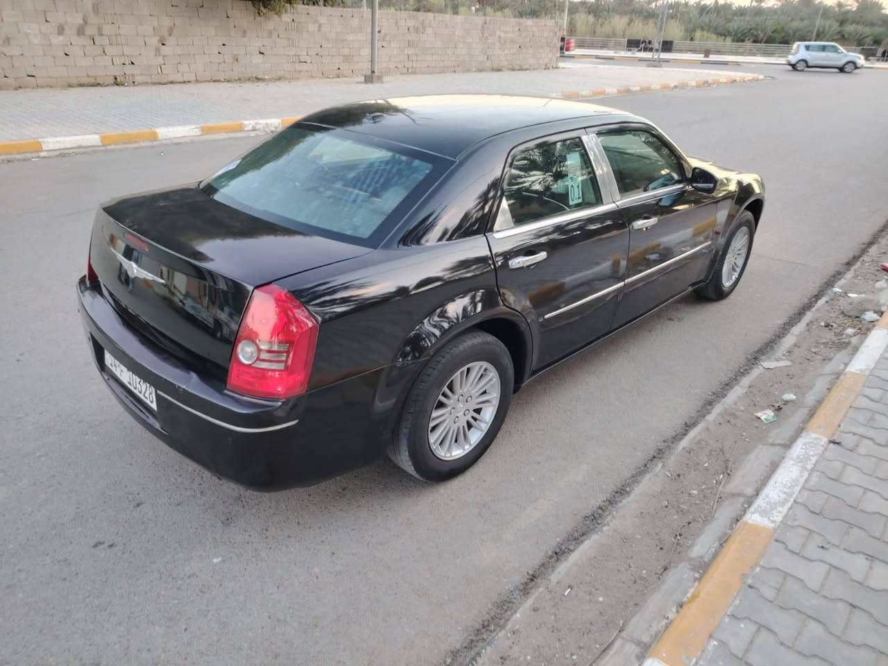 اوباما موديل 2009 اصل يو بي أس جبير
مكينه 3500 اصلل

كير مكينه حداديه تخم تاير تبريد+تدفئه كفاله 

لغود شواصي برانكيتات كفاله

السياره مكفوله من العيوب الشرعيه والضربه القويه والسياره مكفوله من الضربه

رقم بصره انكليزي مشروع وطني تحويل بكل لمحافظات هزه جديده سنويه جديده بأسمي

السياره بيها رشات صبغ ابيع حزام 

كشنات جلد شاشه تاب مضخم صوت منضومه لايت زنون كامله كشنات كهرباء تشغيل عن بعد

وشرط السياره بيها كير ومكينه حاويه كارتون 

العنوان واسط 

السعر 103 وبيها مجال بسيط حكك الجيه 

‭٠٧٨٧ ١١١ ٣٠٩٧
