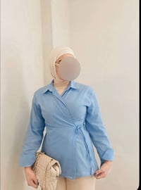 ملابس • نضيفه • وسترات