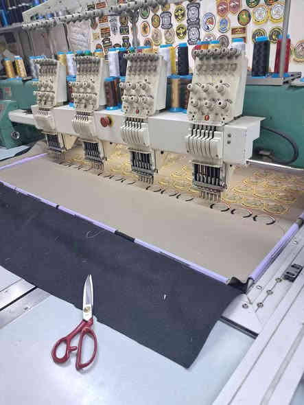 مكينة تطريز عدد ٢ هابورغ 2008 بحاله ممتازه
لأصحاب المعامل جمله
بسعر مناسب 50$ اثنينهن
6 ابر بدون مقص
مكائن عملاقه للجمله خير من الله
العنوان شارع الخيام مقابل المطعم التركي 
*********** واتس اب
