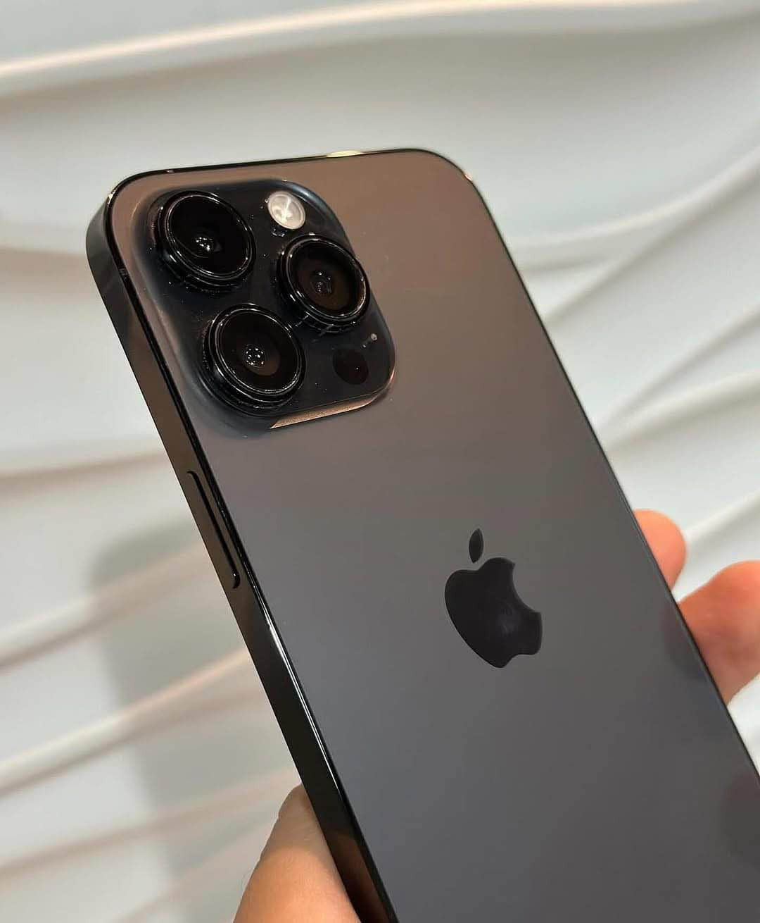 ايفون 13 برو ماكس بطاريه 83 آخر تحديث
نظافه وكفاله عامه
725

*********** Ellsworth, IA
