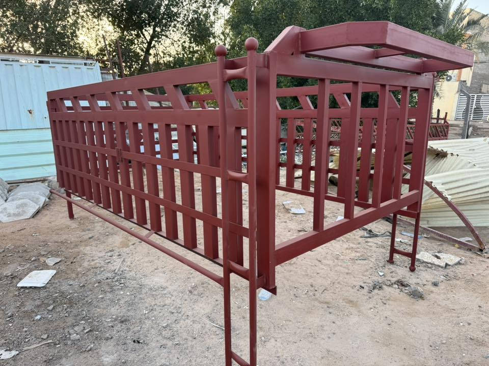 سلام عليكم من رخصت المدير المحترم محجرات لبيع جديد واحد رتفاع ١٢٠ ولثاني متر مكاني نجف السعر ٦٥٠ وكلشي اكو بلسوك عبر المنشور إذا ميعجبك ***********
