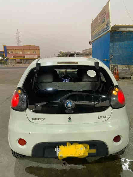 السلام عليكم
جيلي باندا 2012 للبيع..
سيارة محرك و كير بلاد مال شركة 
تبريد شغال 
كهربائيات شغالة
شاشة و كامرة
رقم بغداد مشروع وطني باسمي 
سيارة حلوة و جاهزة 
عارضها ب 42 ورقة وبيها مجال ان شاء الله 
العنوان : بغداد /الاعلام
للاستفسار ‏‪0771 558 1578‬‏
