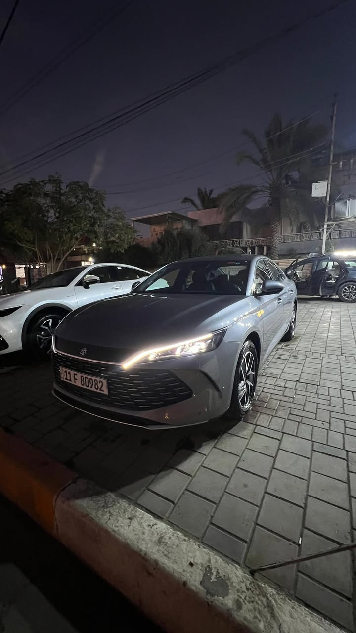 السلام عليكم للبيع بي واي دي كن ال الجبيره
مرقم بغداد بأسمي 2025 تجي الحجم الجبير لارج بانوراما وكاميرات امامي وخلفي وجانبي اللون فيلي ماشيه 12 الف وقابل للزياده مكفوله حتى من الشخط وشاحنتها بالجيس بعدها مكاني شارع فلسطين 
السعر 22 مليون و500
***********
