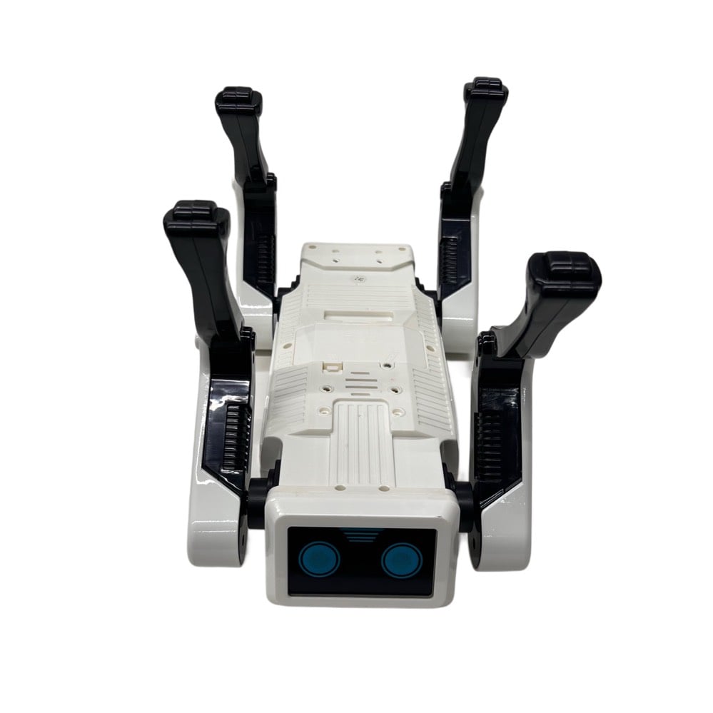 لتوصيل مجاني لجميع محافظات العراق 
روبوت الكلب الذكي AI ROBOT – تحكم عن بُعد 2.4GHz مع أوامر صوتية

روبوت كلب تفاعلي يعمل بالتحكم عن بُعد بتقنية 2.4GHz، مصمم للحركة واللعب وتنفيذ أوامر متعددة مع إضاءة وموسيقى.

 • يعمل بتحكم عن بُعد بتردد 2.4GHz لسهولة التحكم بالحركات.
 
• يدعم الأوامر الصوتية (Voice Control) والتفاعل المباشر.
 
• مزود بخاصية البرمجة لتنفيذ الحركات حسب تسلسل الأوامر.
 
• حركات متعددة مثل: التقدم للأمام، الالتفاف، الجلوس، النهوض، والانحناء.
 
• يحتوي على موسيقى، رقصات ديناميكية، وإضاءة جذابة.
 
• يدعم وضع الدورية التلقائية (Auto Patrol) ووضع الاستعراض (Stunt).

 • ريموت كنترول 2.4GHz
 • تحكم صوتي
 • الفئة العمرية: 8 سنوات فأكثر
 • الروبوت: بطارية ليثيوم قابلة لإعادة الشحن 3.7V 
 • الريموت: 2 × بطارية AA 1.5V

الملحقات:
 • جهاز تحكم عن بُعد
 • بطارية ليثيوم قابلة لإعادة الشحن 3.7V
 • كابل شحن
