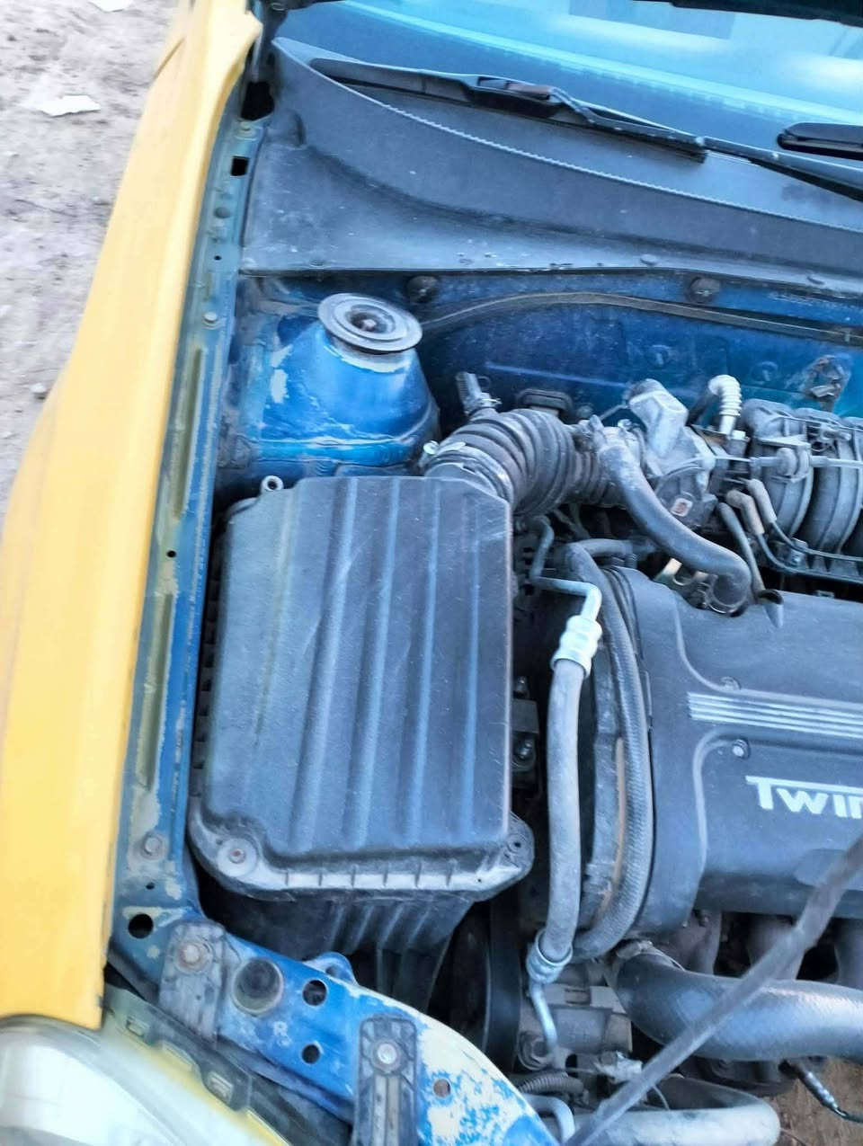 السلام عليكم .سيارة فورنزا 2007 .كير عادي .رقم بغداد دولي .مصفرة هيئة وغرامات سنوية وهزة جديدة .سيارة جديدة بمعنى الكلمة. محرك وكير وضفيرة .كلها اوبترا مال كصة..تخم تاير  صدر امامي وخلفي نظيف جدا السعر ٤٨ وبيها مجال
معروضه يمي لاستفسار *********** ديالى بعقوبه
