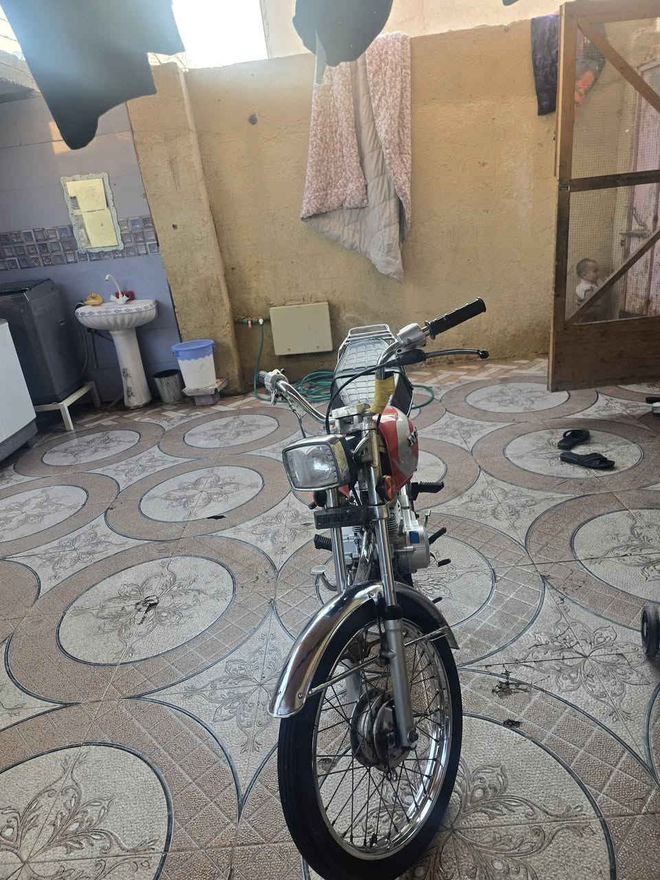 ناما اوراق مديل ٢٢
سعر ٨٥٠ وبيها مجال
***********
