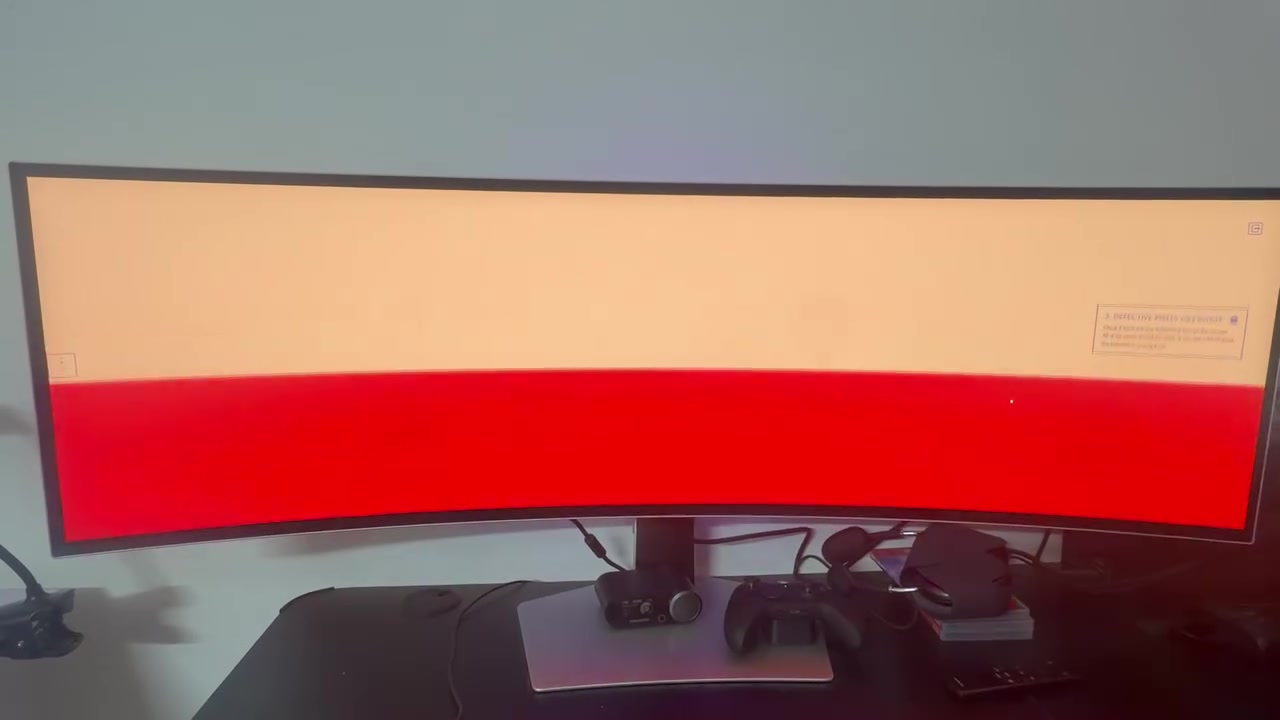 Samsung odyssey OLED G9
سلام عليكم شاشة سامسونج الغنية عن التعريف OLED panel 

Screen Size: 49 inchesPanel
 Technology: QD-OLED
Resolution: Dual QHD (5120 × 1440)
Curvature: 1800R
Aspect Ratio: 32:9
Refresh Rate: Up to 240Hz
Response Time: 0.03ms
 
الضمان الشاشه باقيله سنتين 
السعر 1200 
او قابل للمراوسه مع شاشه OLED 27inch 
مكاني بغداد لا يوجد توصيل
سبب البيع تغيير setup
***********
