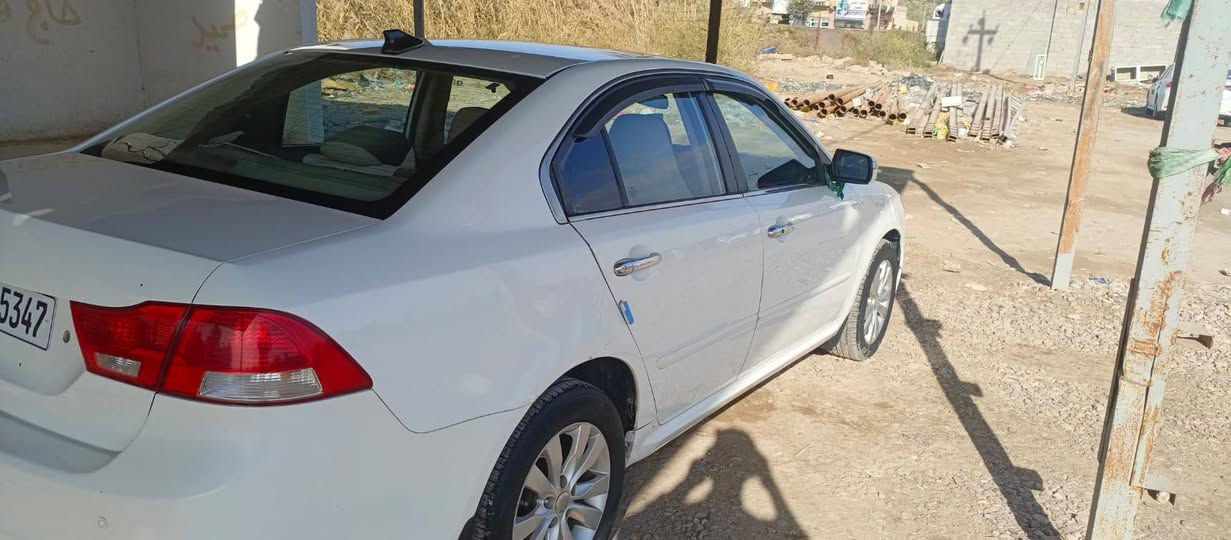 السلام عليكم للبيع اوبتما 2010 خليجي فول مواصفات 1/1 رقم أربيل الجديد تريد تحويل تريد وكاله مكفوله عدا جاملغ أمامي وشويه باردات مكنيه 2000 دوش السعر 118 وبيه مجال 
مكان السياره واسط نعمانيه 
للاتصال ع ***********
