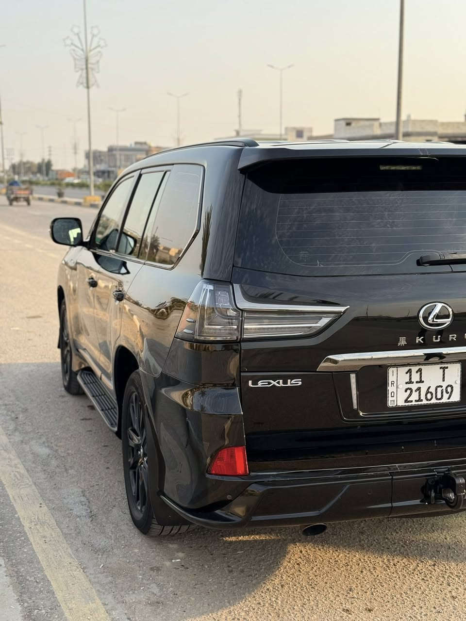 سلام عليكم
LEXUS 570Koro 2019
خليجي كفاله
رقم بغداذ نكليزي
لون اسود صدفي 
مغلفه PPF
مكينه 5700
داخل لونه احمر+ اسود 
شاشات 2 بلكشن
7 راكب 
كشنات حار بارد وكهرباء 
داخل ماله صاج
فتحه 
جكات تصعد وتنزل 
هواي موصفات بيه مفوله 
رقم ***********
