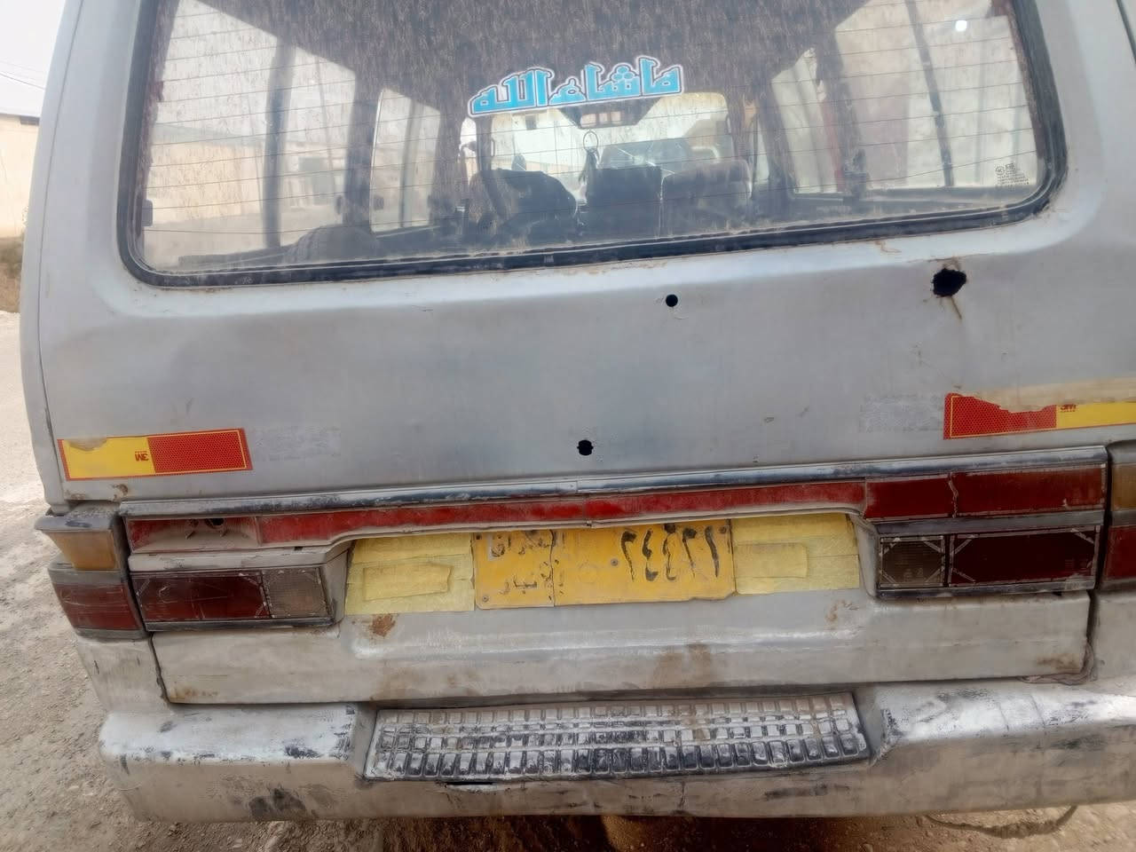 كيه بسته موديل 94 فان رقم حمل اصفر صدامي الانبار راعيهه موجود تريد واكلا تريد تحويل تخم تاير كير اكسل كشرهه نضيف شواصي بلاديه مامطلوبه لاهيئه ولا غرامات
سعرهه 15 ورقه وبيهه مجاال بسيط ***********
