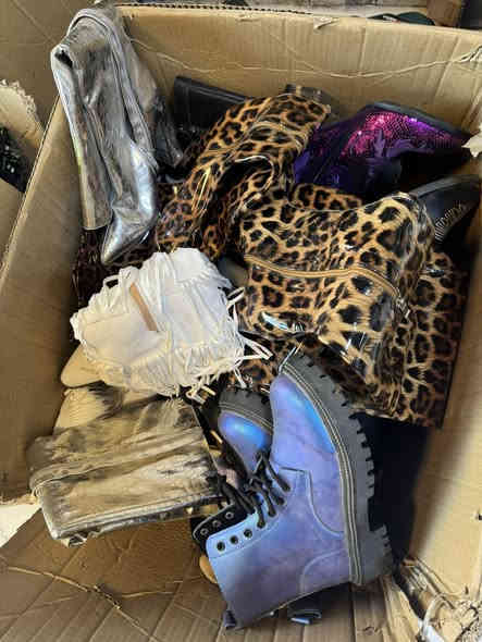 عدي هاي شلعه كلها c1  ٨٠ زوج بيش تفيدكم 
***********
