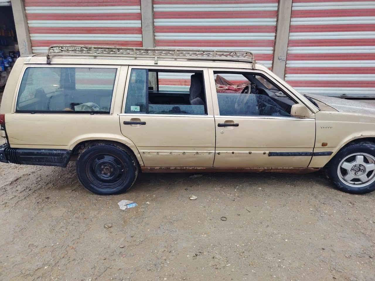 السلام عليكم ‏‪
فالفو ٧٤٠ للبيع رقم نجف سنوية ساقطة بيها منظومة تبريد كاملة و شغالة ترايك وين متريد معروضة ب 33 و بيها مجال 
مكانها ديوانيه قضاء غماس للاستفسار اكثر الاتصال ع الرقم ‏‪***********‬‏ 
مكلف بالنشر تحياتي ....
