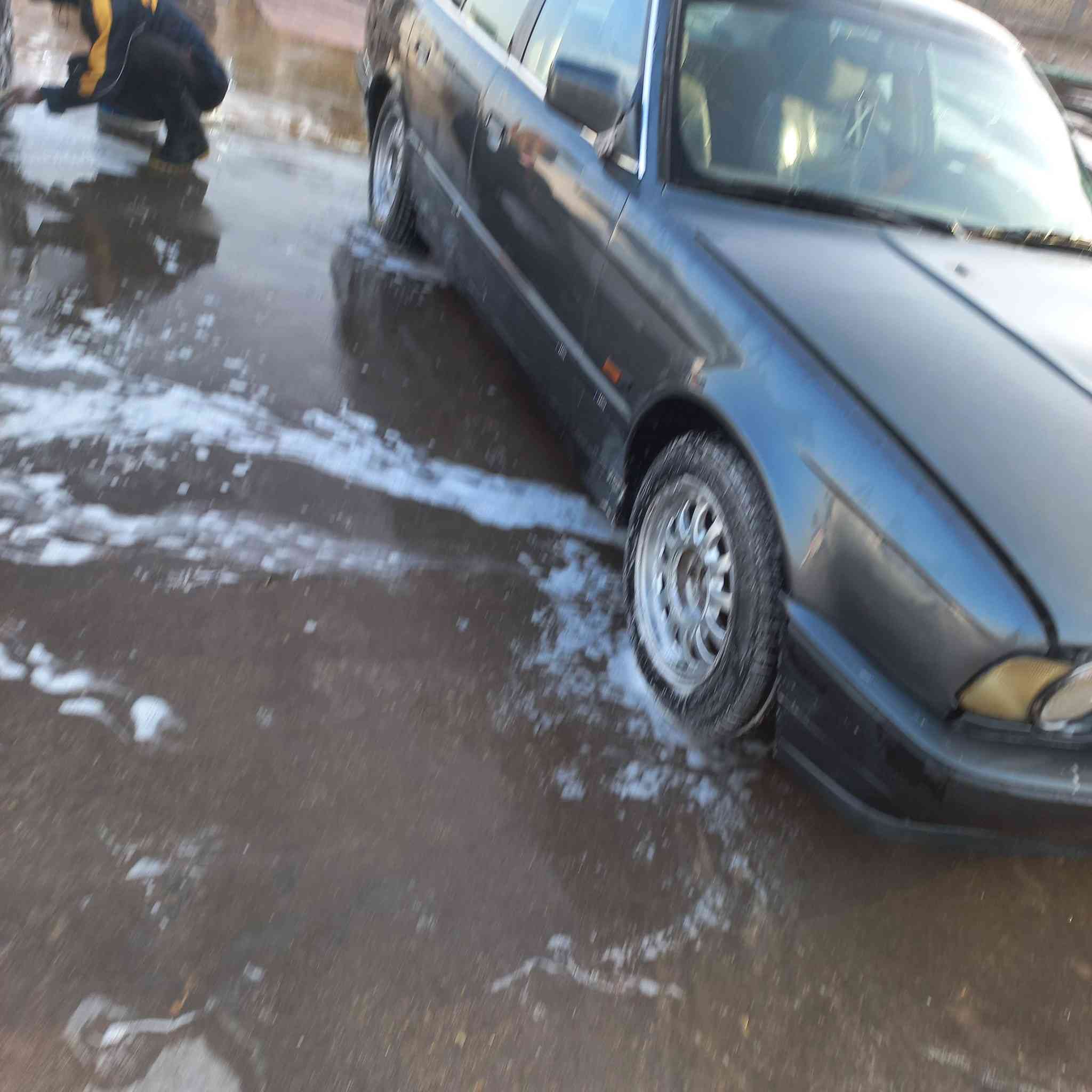 السلام عليكم بي ام ٥٢٥ مسكر عدله مديل ٩٢ سياره جاهره مداور ثاني يوم السعر ٤٥ وبي مجال بسيط عنواني الديوانيه الحمزه الشرقي:***********
