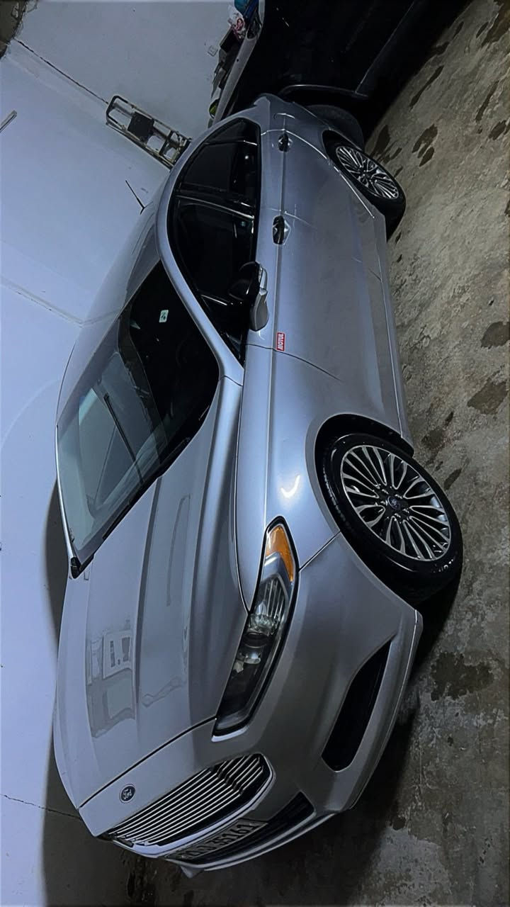 ‏ Ford fusion 2013 SE
‏ Ford fusion 2013 SE

فۆرد فیوژن ٢٠١٣ (Ford Fusion SE)
(سلڤەر)
 مەکینە: 2.5 بستۆن (مەرغوب و بێ کێشە)

 مواسەفاتی SE
 دوو کوشن کارەبا
 تەبرید مەرکەزی
 ئاوێنە ئیشارەت
 سەنەوی و ژینگەی تازەیە و بەناوی خۆمەوەیە

 گێڕ و مەکینە: بەشەرت، بەبێ کێشە و بەشەرتی نەکراوەیی.
 بۆیاخ: بێ بۆیاخە (تەنها ٣ پارچەی گۆڕاوە بە بیلاد، بێ ناوگرتن).
 ئێرباگ: نەتەقیوە و بەشەرت

 نرخ: 9٧$ (٩٧ وەرەقە) و معامەلەیەکی کەمی تێدایە.
 ژمارەی مۆبایل: 📞 ***********
