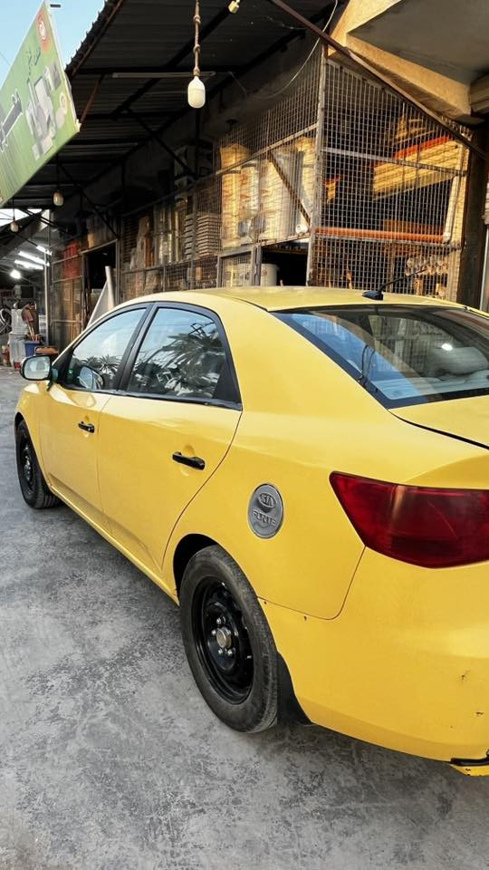 سلام عليكم  السعر (٨٣) قفل  🔒
كيا فورتي موديل ٢٠١٠ 
محرك ٢٠٠ دوش المرغوب 
وارد امريكي السياره نضافتها بلصور   حادثها فقط باب الايسر  
رقم الماني جديد 
مواصفاتها  تحكمات ستيرن جهتين بيها نضام ال ( ABS)  والمثبت السرعه كروس  وتحكم صوت كامل ومانع انزلاق كله شغال تايرات جدد صدر جديد داخل نضيف على وضعه السياره جاهزه فول الفول شغل واطلع مابيها كل عيب تاخذها منا تطلع تشتغل تكسي بيها منا  يعني السياره كامله مكمله تجي تفحص تقتنع تجرب يلا تاخذ  
رقم صاحب السياره ***********
مامتواجد عل نت اتصل وتدلل
