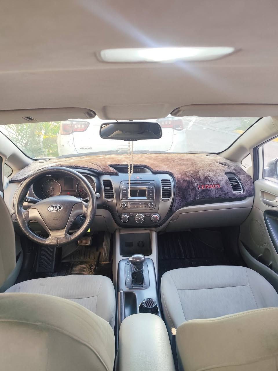 سيراتو خليجي 2016 مواصفات عاديه كامره وحساسات خلفيه ماشيه 130 بيهه قطعتين بدون دواخل الشاصي سليم سعر 116$ مكاني بغداد ***********
